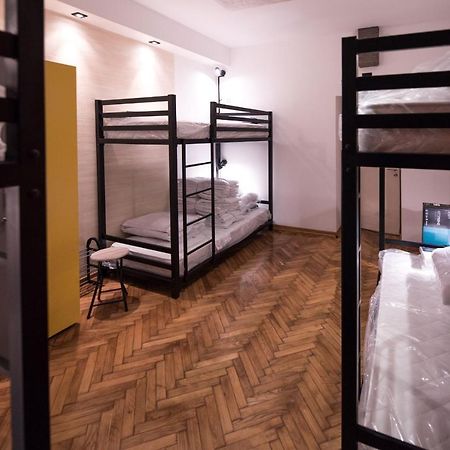 Hostel Evropa Nikšić Екстериор снимка