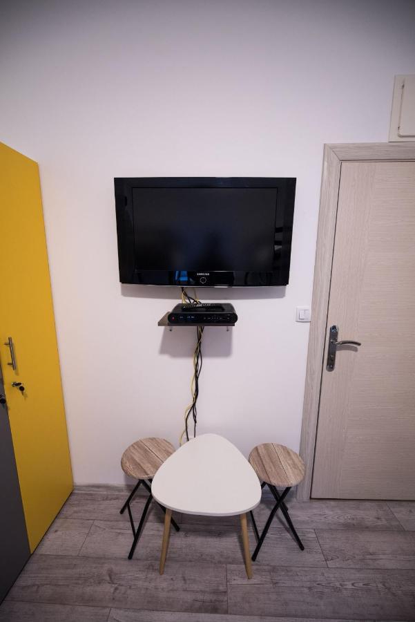Hostel Evropa Nikšić Екстериор снимка